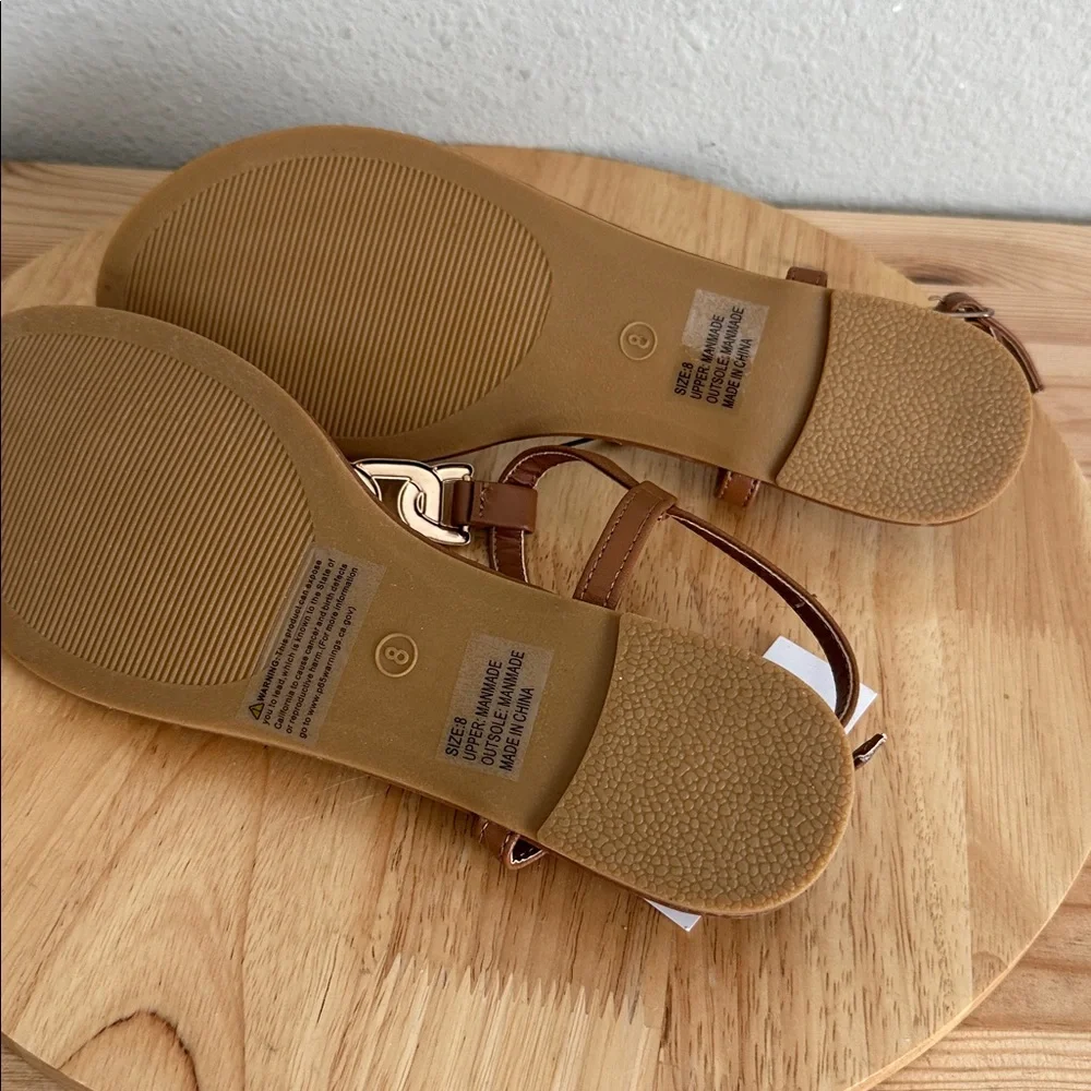 New York & Company Womens Kaia T-Strap Flat Sandals